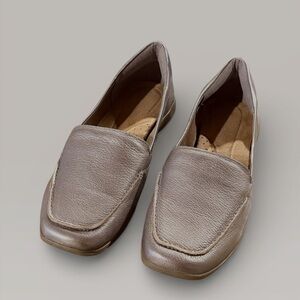 Easy Spirit Abide Slip On Loafers Size 9 WW